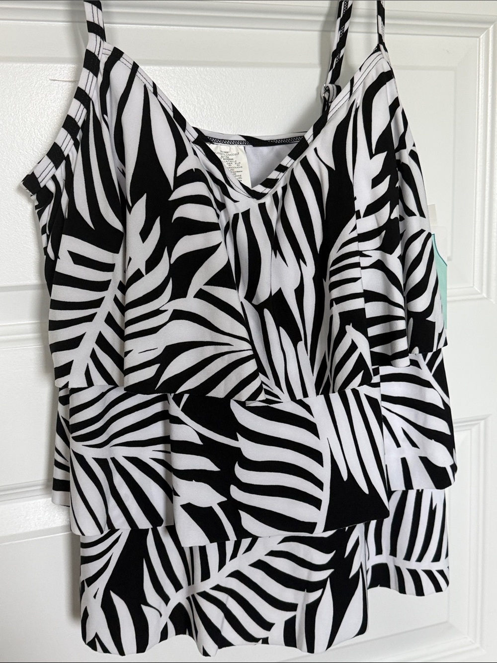 Swim Solutions Black & White Palm-Print Tiered Swim Tank - Picture 3 of 9